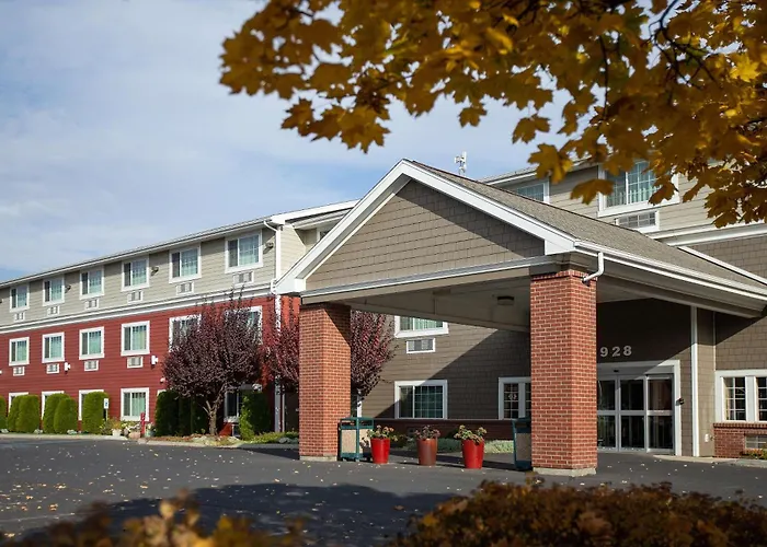 Coast Hilltop Inn